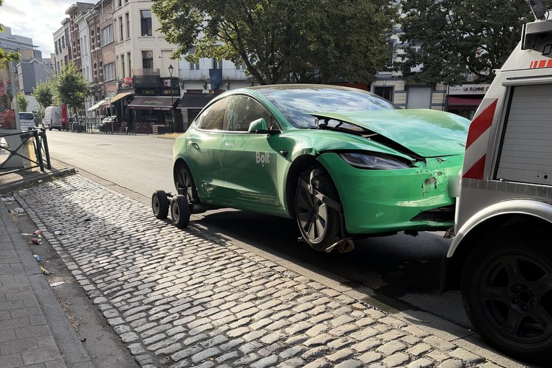 Accidentwagen Verkopen? Wij Kopen Hem – HELPCAR